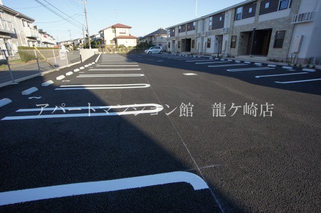 エタニティー　Ⅰの駐車場