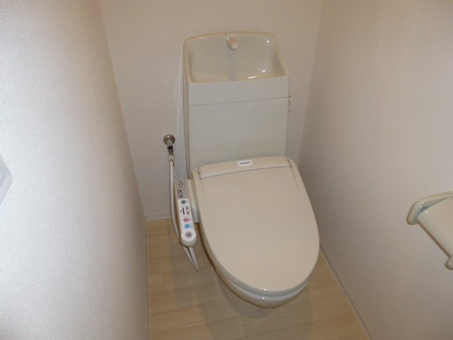 サンパレス水江のトイレ|ウォシュレット