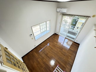 【展望】 | ロフトからの景観です！天井が高く開放感のある洋室6.5帖のお部屋です☆