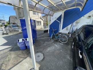 【その他共用部分】 | 屋根付きの駐輪場があるので雨が降っても安心です☆荷物が重いときに自転車があれば助かりますね！