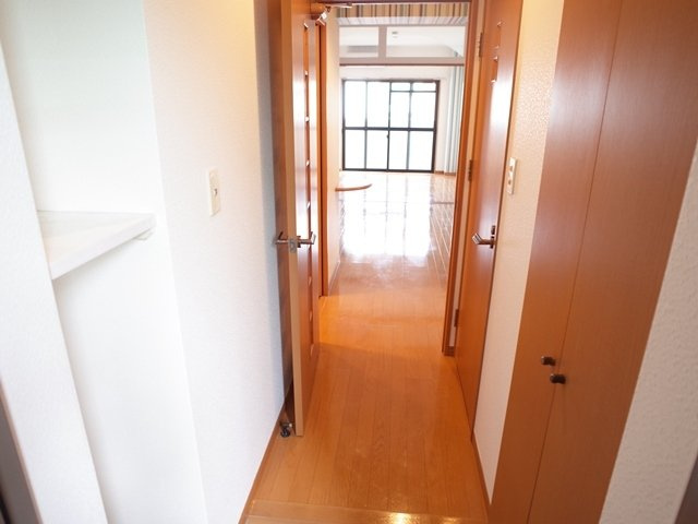 グランディール三和大名の玄関