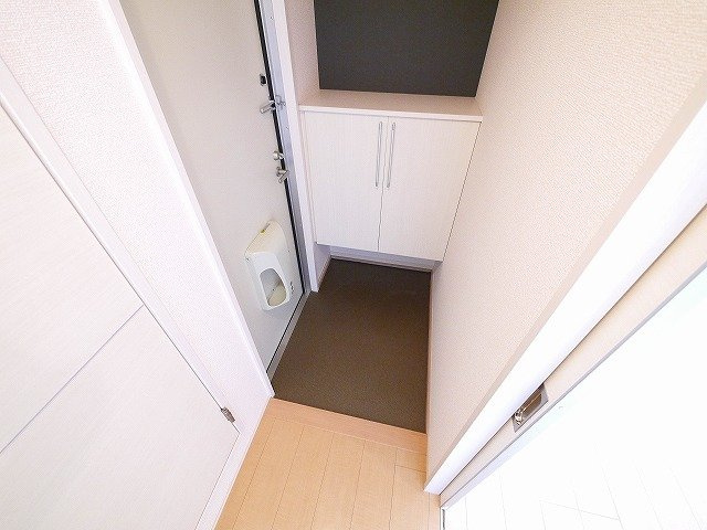 アンテレクテュエルの玄関|玄関です