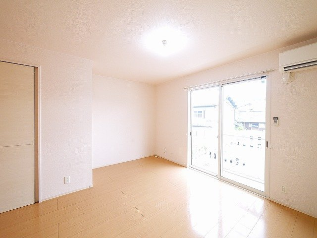 アンテレクテュエルの居間・リビング|使いやすいリビングです