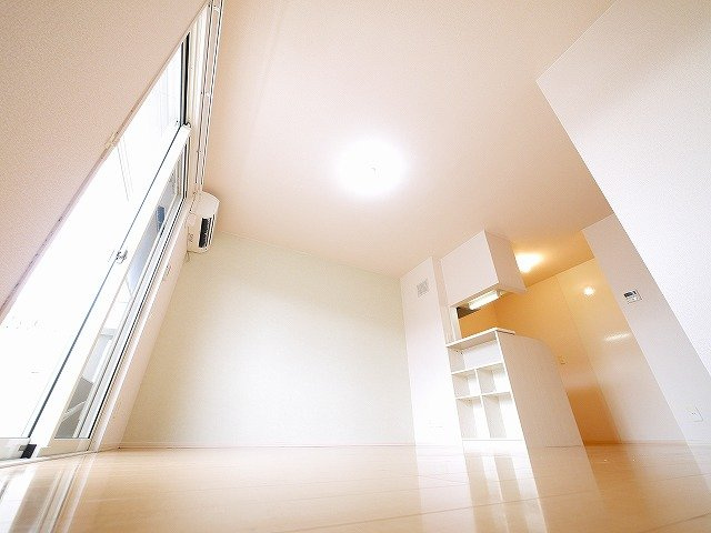 アンテレクテュエルの居間・リビング|使いやすい居間です