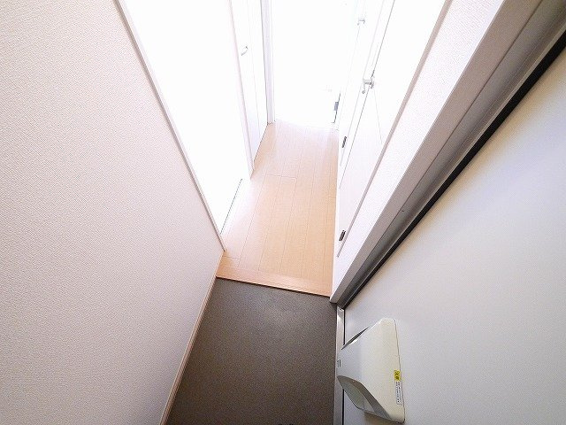 アンテレクテュエルの玄関|落ち着いた玄関です