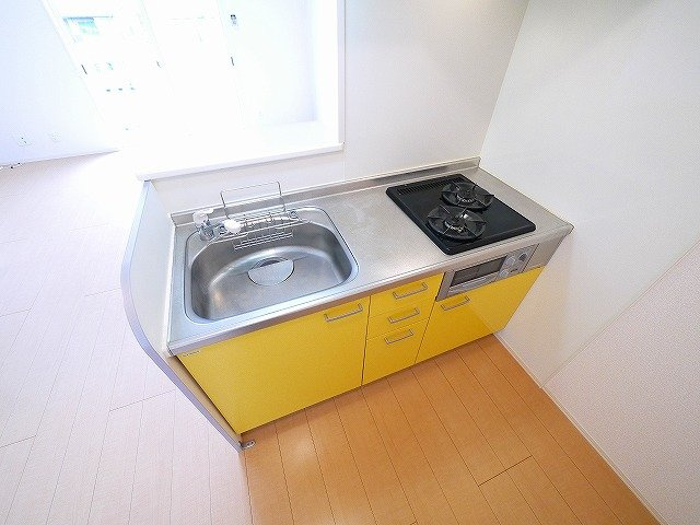 アンテレクテュエルのキッチン|きれいなキッチンです