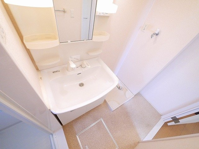 アンテレクテュエルの洗面所|スペースが確保できる洗面所です