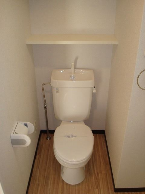 エンクレスト警固のトイレ|エンクレスト警固（1K)