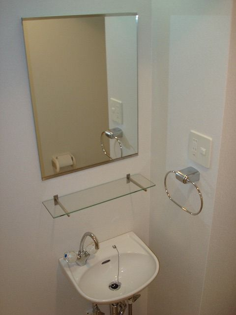 エンクレスト警固の洗面所|エンクレスト警固（1K)