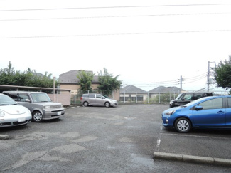 【駐車場】