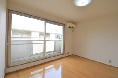 【居間・リビング】 | マロンハイツＡ