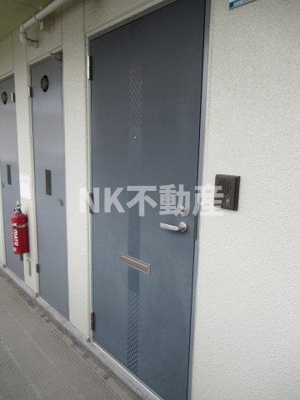 【玄関】 | クラージュ・ハイツ（東花園賃貸） | 毎日通る玄関はこちらです