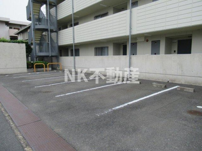【駐車場】 | クラージュ・ハイツ（東花園賃貸） | 駐車スペースもあります