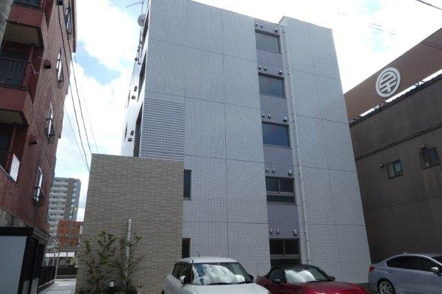倉敷市川西町の賃貸マンションの外観