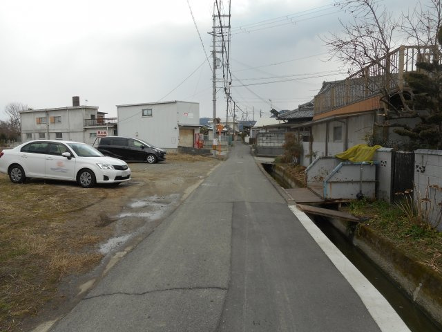 和歌山市布施屋・土地・56422の前面道路含む現地写真