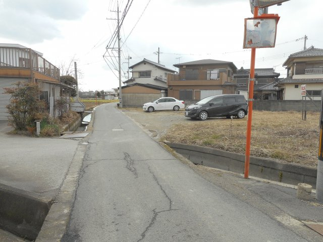 和歌山市布施屋・土地・56422の前面道路含む現地写真