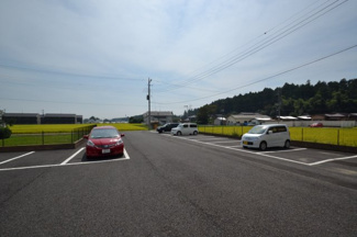 【駐車場】