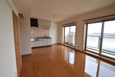  | Ｌａｓａｒａｓｏｒａ