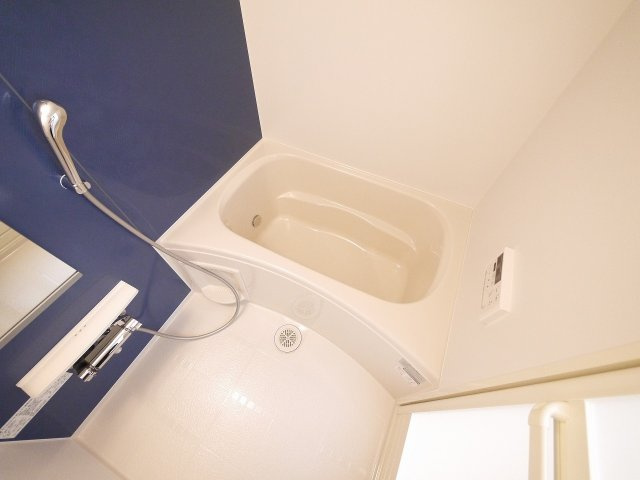 サンシャイン（西九条町）の浴室|きれいなお風呂です