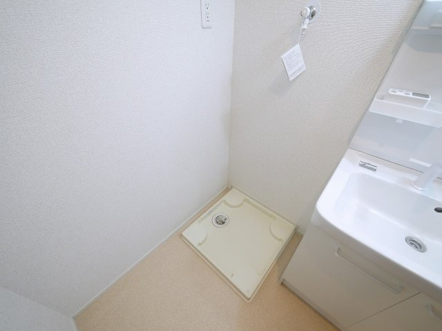 サンシャインの設備|嬉しい室内洗濯機置き場がございます。