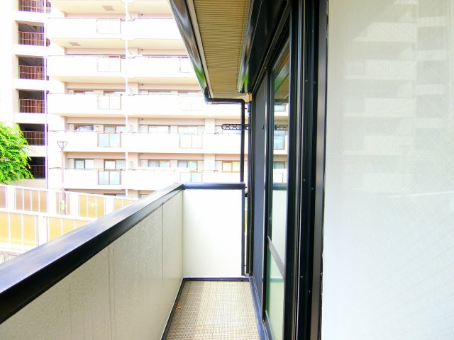 ソレジオ北野田のバルコニー