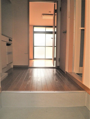 【玄関】 | ベアーウッド