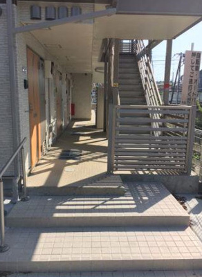 【エントランス】 | スペランツァII号館