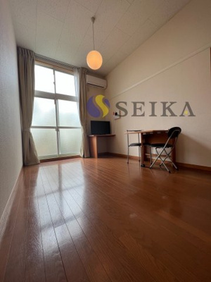 【内装】 | 舞58 | 2Fはカーペットになります。