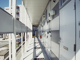 【エントランス】 | カメリア六番館