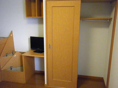 【収納】 | Kイング | １階はフローリング、２階はカーペットになります。