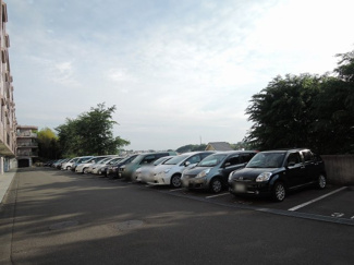 【駐車場】