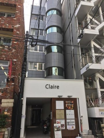 クリアビルの外観