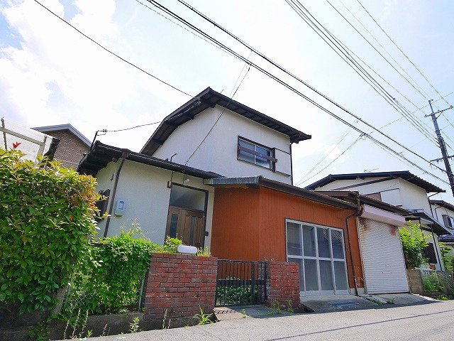 下三橋町貸家の外観