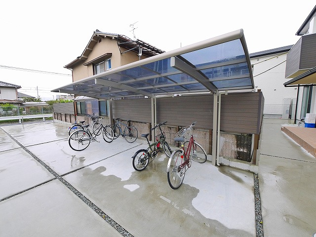 サンライズ尼ヶ辻P-1のその他共用部分|自転車置き場