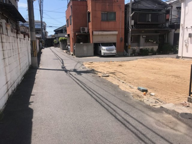サガミ・タウン大野１丁目の前面道路含む現地写真