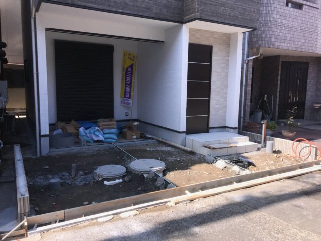 グラッド・タウン五月田の駐車場