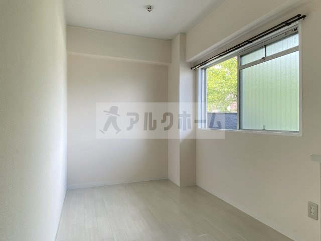 コーポ柏原の洋室|コーポ柏原　洋室③