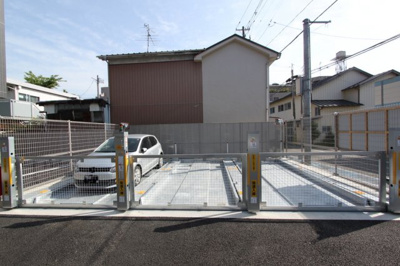 【その他共用部分】 | メルヴェーユ東八番丁 | 敷地内駐車場