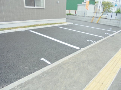 【駐車場】 | グランツ | ※実際の区画とは異なります