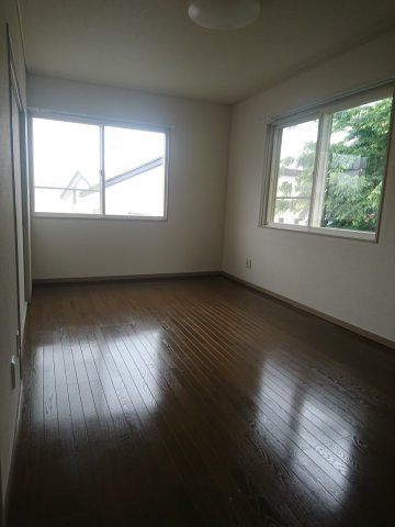 サバービアヨシヨ Ａのその他|開口部が沢山あり明るいお部屋です！