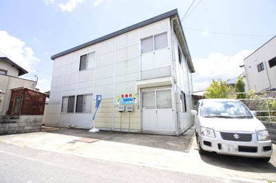 【外観】 | 木津川市加茂町里東大間田　倉庫 | ＪＲ関西本線『加茂駅』徒歩11分にある2階建の《売り倉庫》普通車2台＋軽自動車の駐車可能。