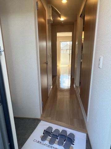 コンフォールの玄関