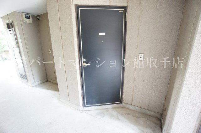 ラフォーレ白山の玄関
