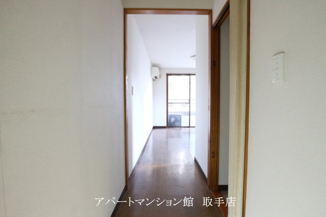 ラフォーレ白山の玄関