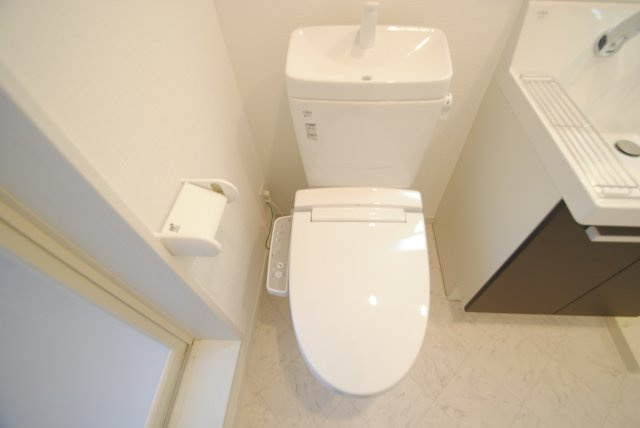 NEOCREST（ネオクレスト）のトイレ|ウォシュレット