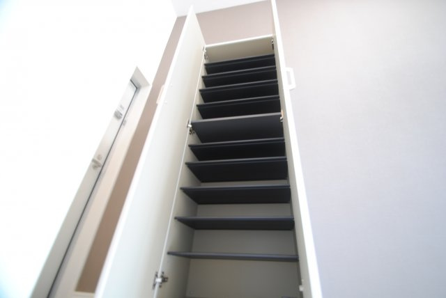 NEOCREST（ネオクレスト）の収納|シューズBOX