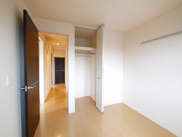 calme villageさいおんじの収納|きれいな洋室です