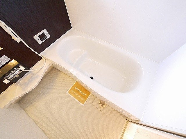 calme villageさいおんじの浴室|日々の疲れを癒すお風呂付です