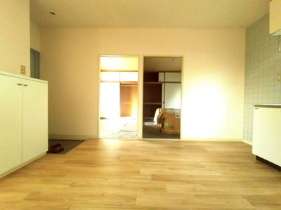 【居間・リビング】 | 西町ロイヤルマンション