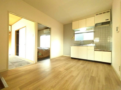 【居間・リビング】 | 西町ロイヤルマンション